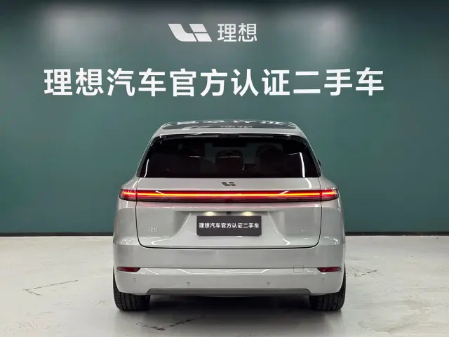 Li Auto L7 — Фото автомобиля 3