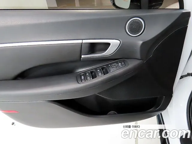 Hyundai Sonata — Фото автомобиля 14