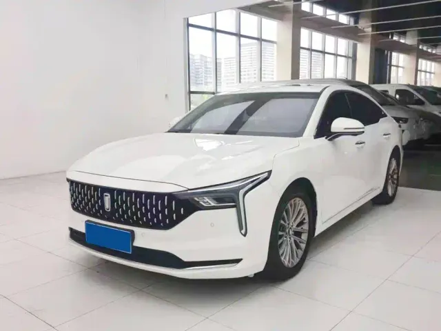 Фотография автомобиля — Bestune B70