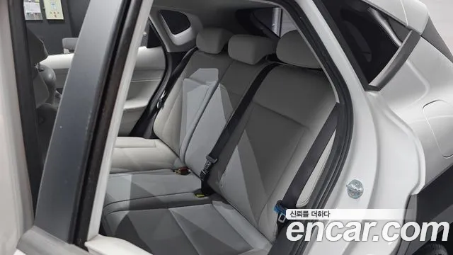 Hyundai Kona Kona (SX2) Бензин 1.6 турбо 2WD — Фото автомобиля 12