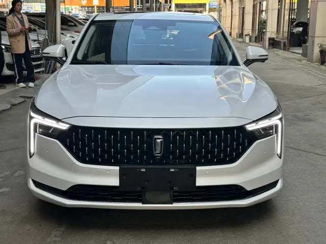 Bestune B70 — Фото автомобиля 2
