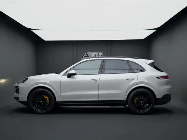 Porsche Cayenne — Фото автомобиля 3