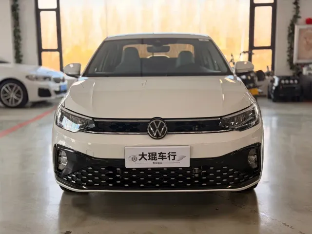 Volkswagen Lavida — Фото автомобиля 2