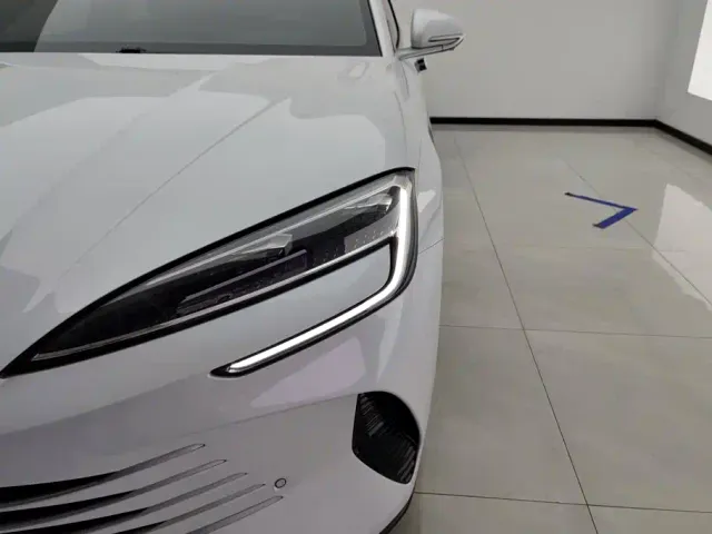 BYD Seal — Фото автомобиля 5