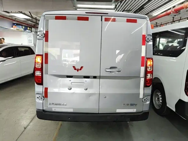 Wuling Yangguang — Фото автомобиля 5