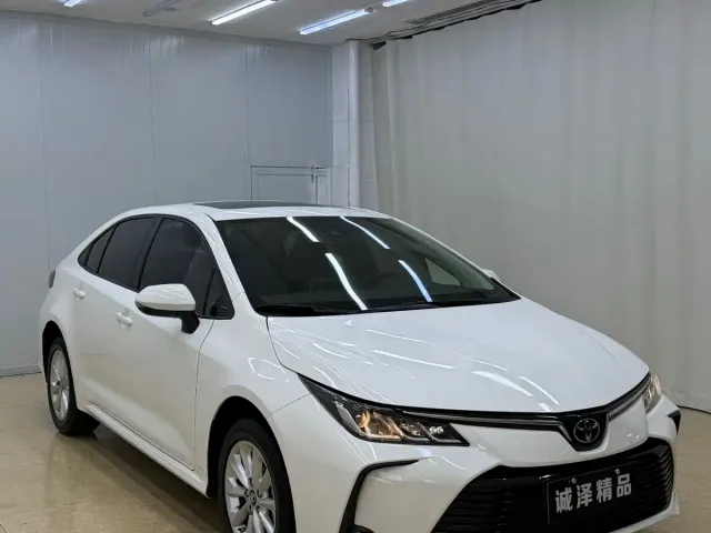 Toyota Corolla — Фото автомобиля 3