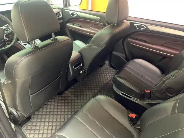 GAC Trumpchi M6 — Фото автомобиля 10
