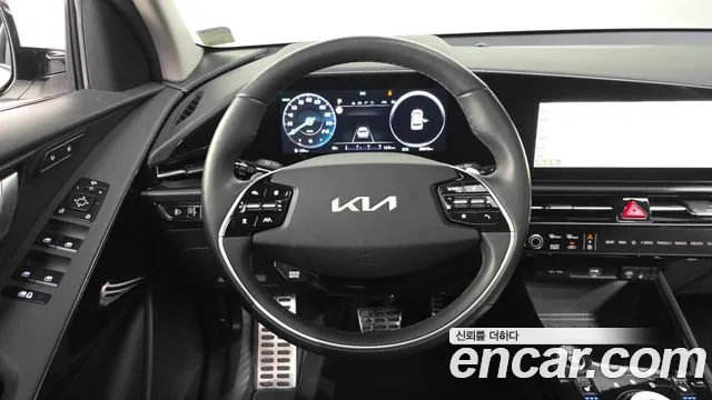 Kia Niro The All New Niro Signature — Фото автомобиля 10