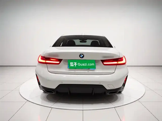 BMW 3 Series — Фото автомобиля 5