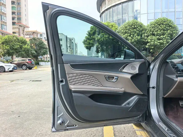 BYD Han — Фото автомобиля 16
