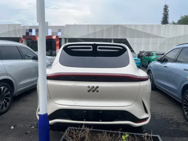 IM Motors IM LS7 — Фото автомобиля 8