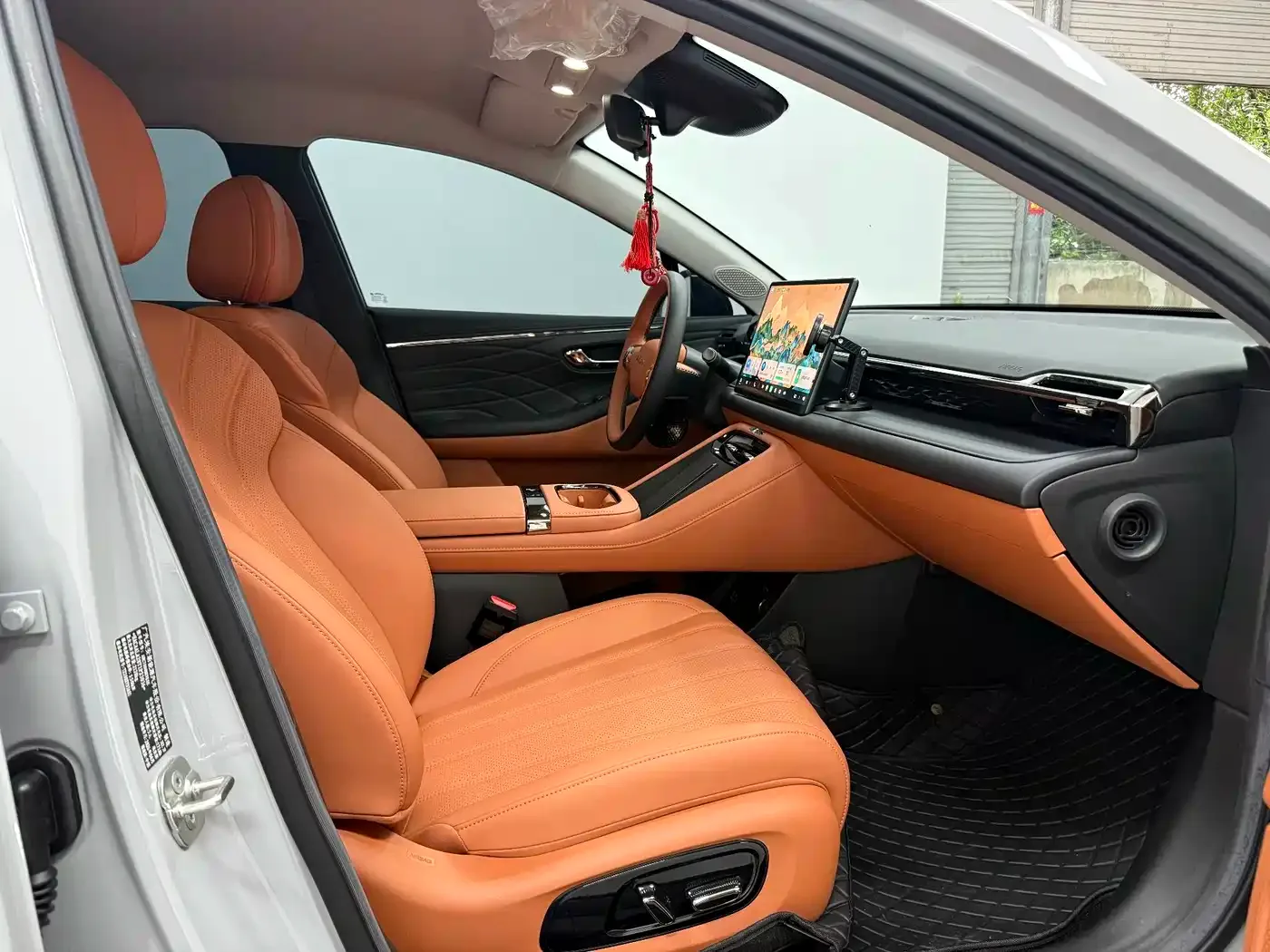 Aion AION RT 2026 520 Base Model — Фото автомобиля 16