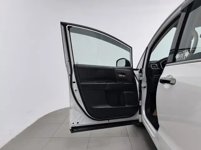 Honda Odyssey — Фото автомобиля 8