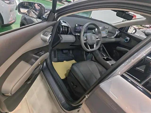 BYD Yuan PLUS — Фото автомобиля 15