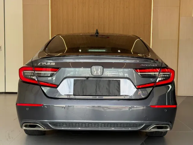 Honda Accord — Фото автомобиля 19