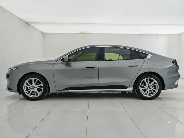 Ford Mondeo — Фото автомобиля 5