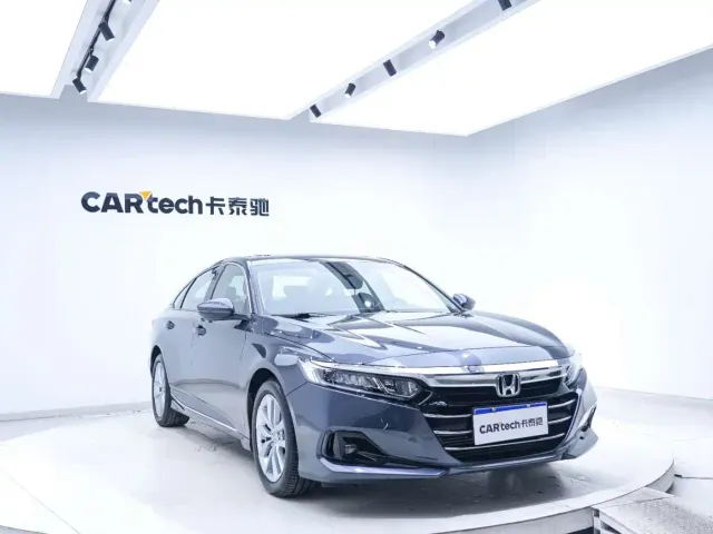 Honda Accord — Фото автомобиля 5