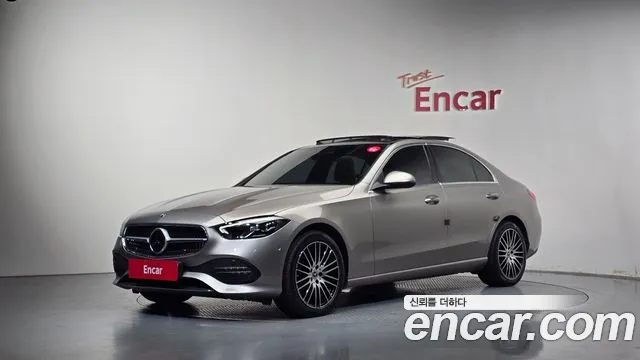 Фотография автомобиля — Mercedes-Benz C-Class W206