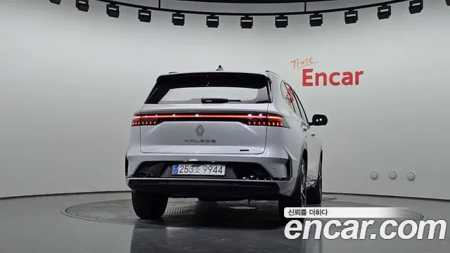 Renault-KoreaSamsung Grand Koleos Grand Koleos — Фото автомобиля 2