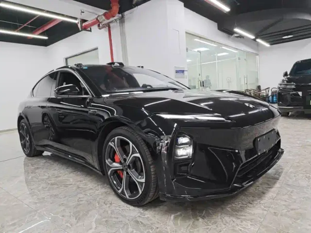Nio ET5 — Фото автомобиля 3