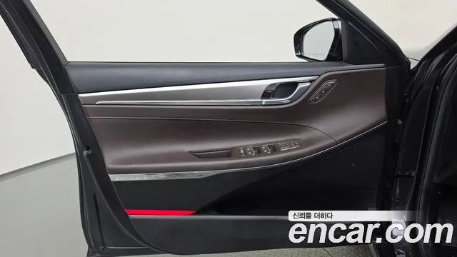 Hyundai Grandeur Новый Grandeur IG — Фото автомобиля 18