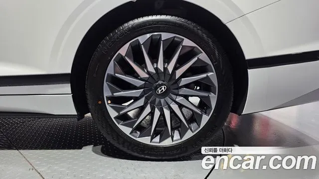 Hyundai Grandeur GN7 — Фото автомобиля 6