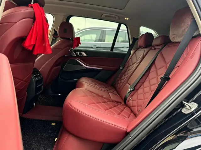 BMW X5 — Фото автомобиля 8