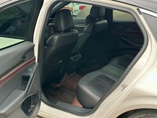 Ford Mondeo — Фото автомобиля 13