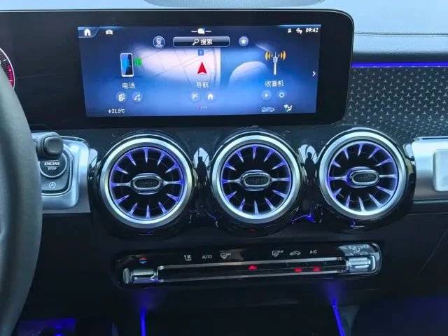 Mercedes-Benz GLB-Class — Фото автомобиля 13
