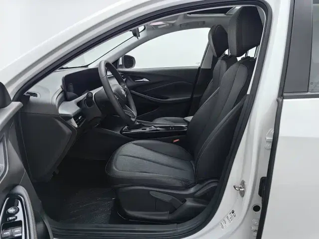 Buick Verano — Фото автомобиля 10