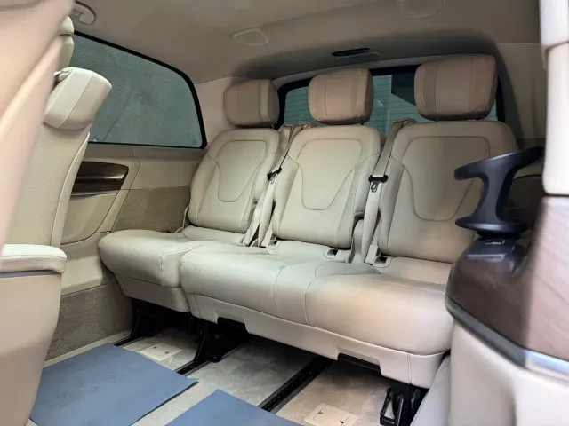 Mercedes-Benz V-Class — Фото автомобиля 15