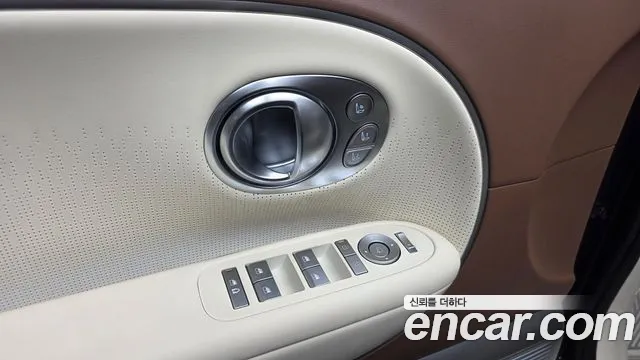 Hyundai Ioniq 9 — Фото автомобиля 24