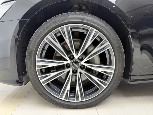 Audi A6L — Фото автомобиля 21