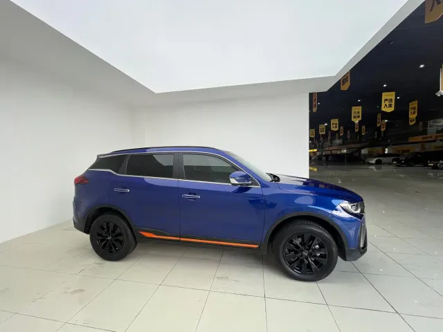 Geely Boyue — Фото автомобиля 5