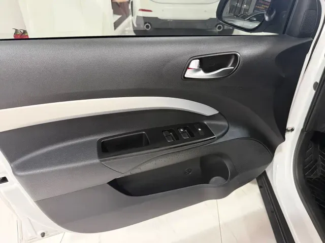 Kia KX1 — Фото автомобиля 14