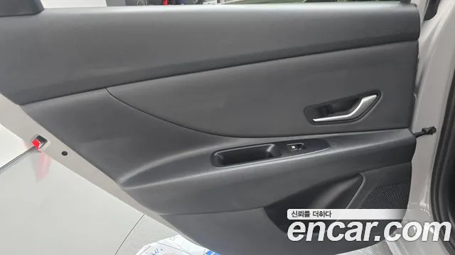 Hyundai AVANTE Новый Avante (CN7) — Фото автомобиля 25