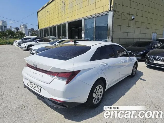 Hyundai Avante CN7 — Фото автомобиля 5
