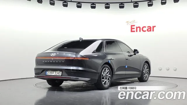 Hyundai Grandeur — Фото автомобиля 2