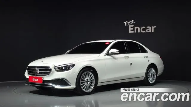 Фотография автомобиля — Mercedes-Benz E-Class W213