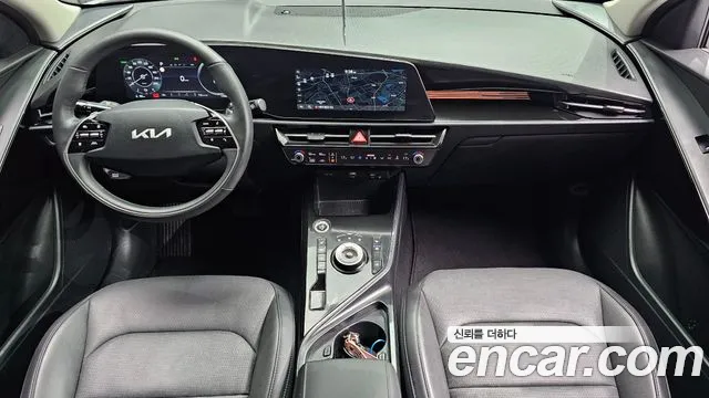 Kia Niro Niro (New) — Фото автомобиля 10