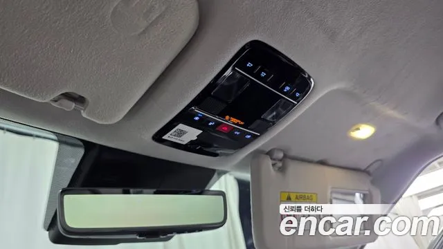 Hyundai Santafe — Фото автомобиля 16