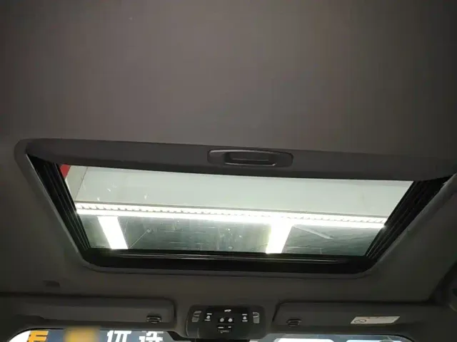 Toyota Granvia — Фото автомобиля 17