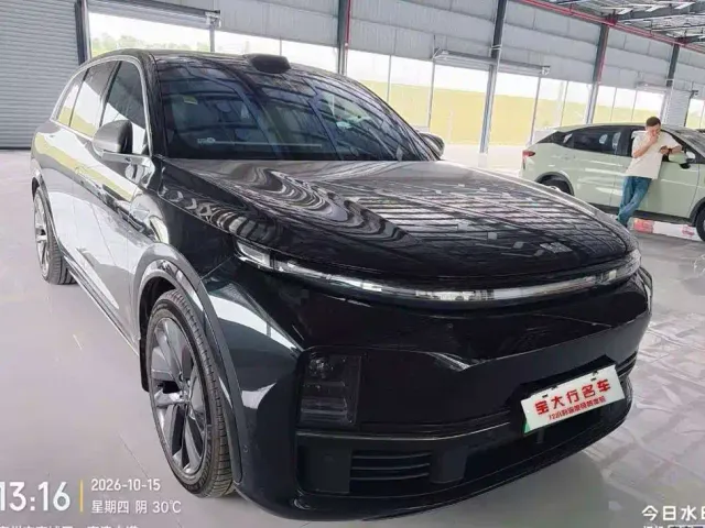 Li Auto L7 — Фото автомобиля 2