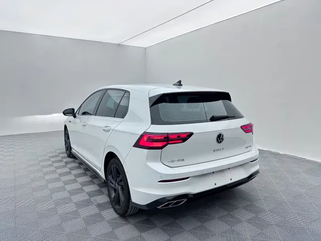 Volkswagen Golf — Фото автомобиля 4