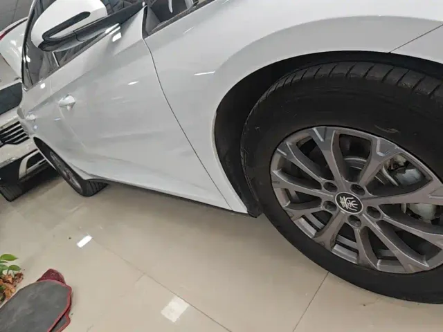 BYD Qin L — Фото автомобиля 20
