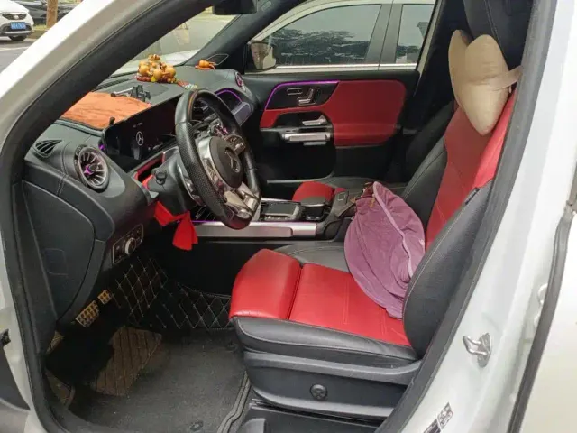 Mercedes-Benz GLB AMG — Фото автомобиля 9