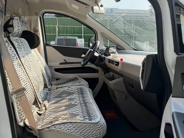 Changan Kuayue Kua Yue Xing Guang EV — Фото автомобиля 15