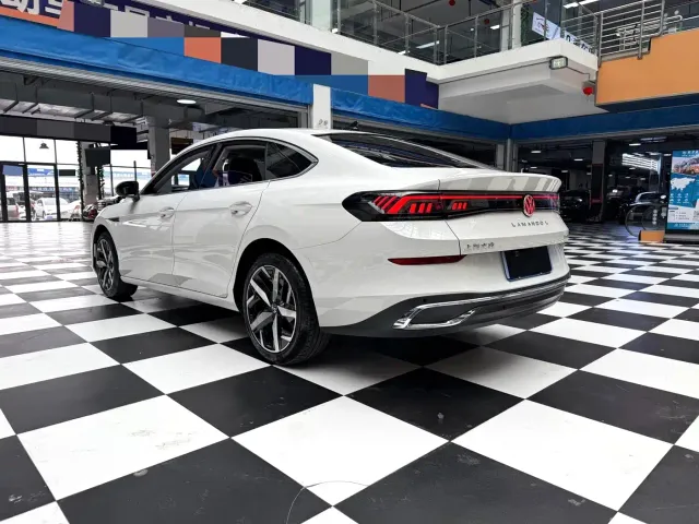 Volkswagen Lamando — Фото автомобиля 14