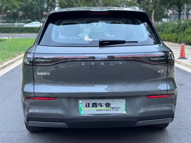 Geely Galaxy E5 — Фото автомобиля 5
