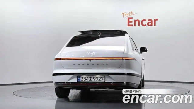 Hyundai Grandeur GN7 — Фото автомобиля 4